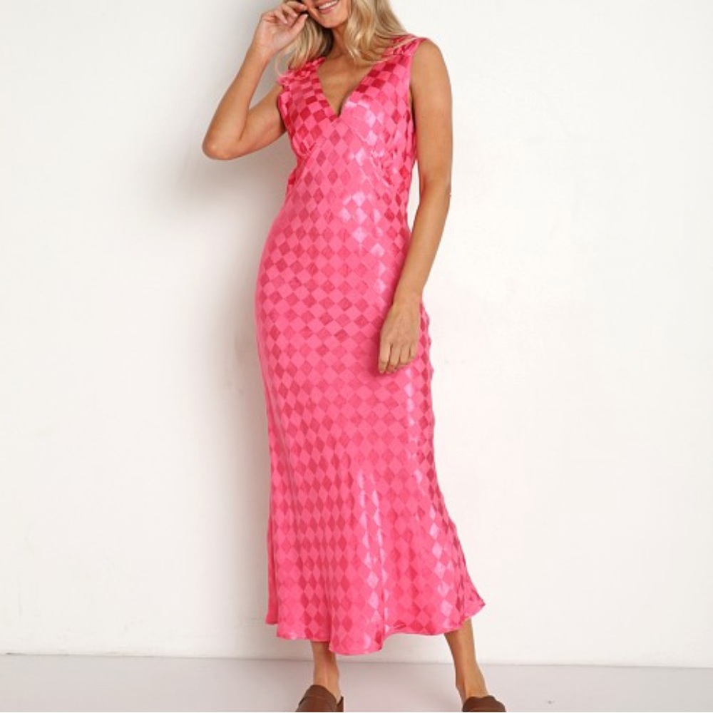 Jen's pirate booty wavecrest dress